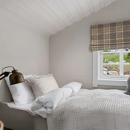 Ski-in Out Timber With Sauna Trysil